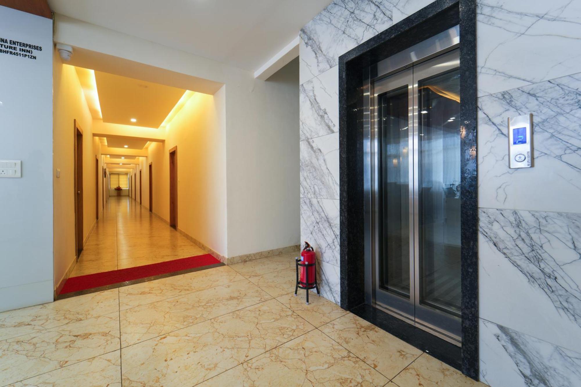 Signature Inn Чикмагалур Экстерьер фото