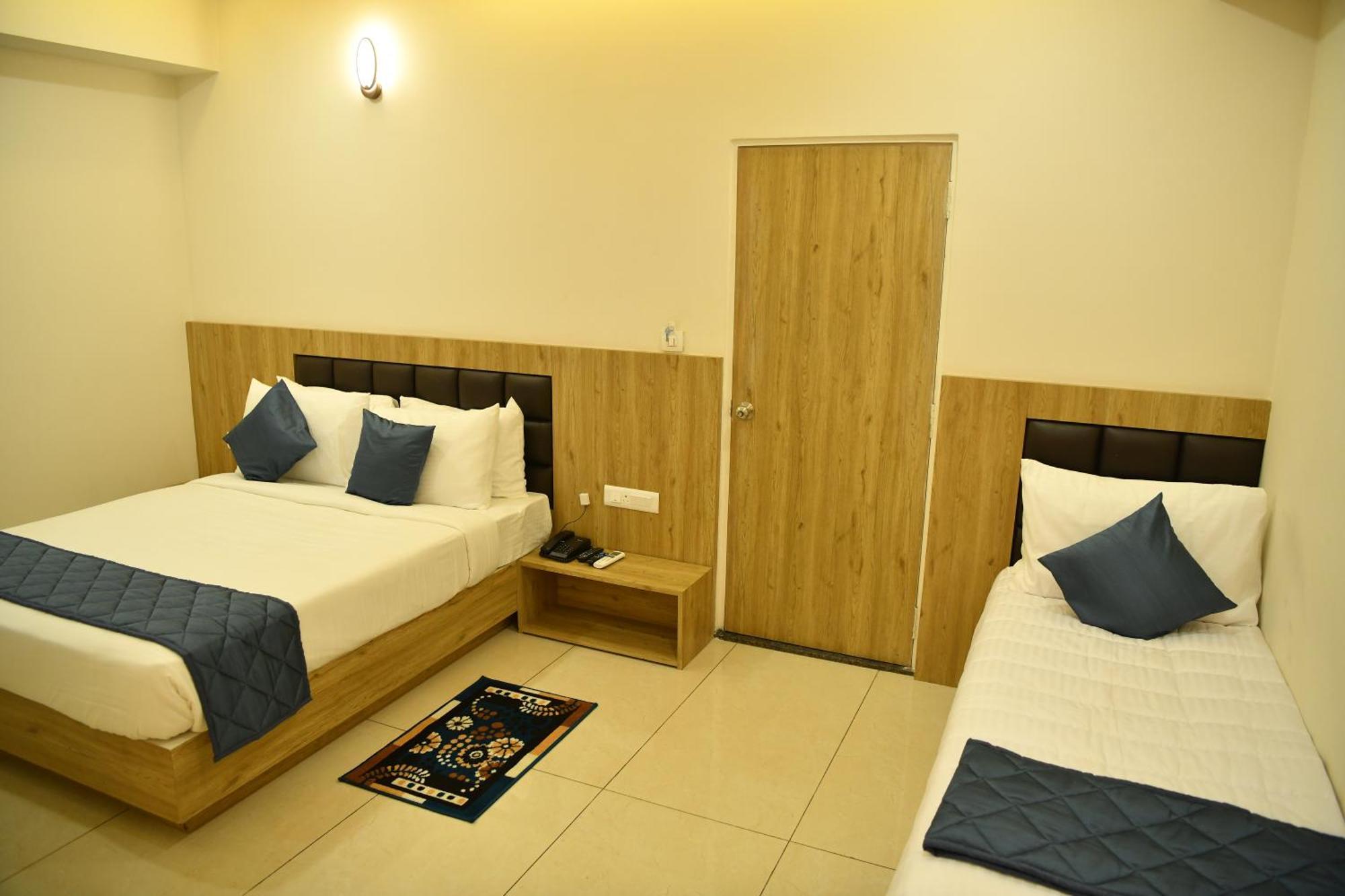 Signature Inn Чикмагалур Экстерьер фото